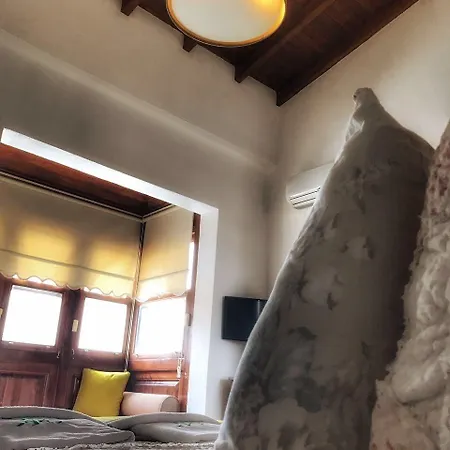 Zevkliler Oda ve Kahvaltı 3*