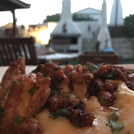 Zevkliler Oda ve Kahvaltı 3*