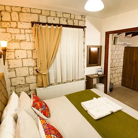 Zevkliler Oda ve Kahvaltı 3*